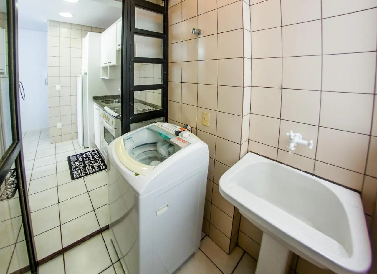 Apartamentos Leonardi Governador Celso Ramos 0*,